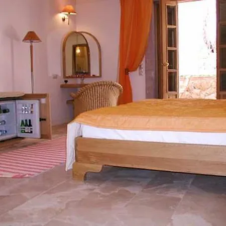 Oyster Residences 4* フェティエ